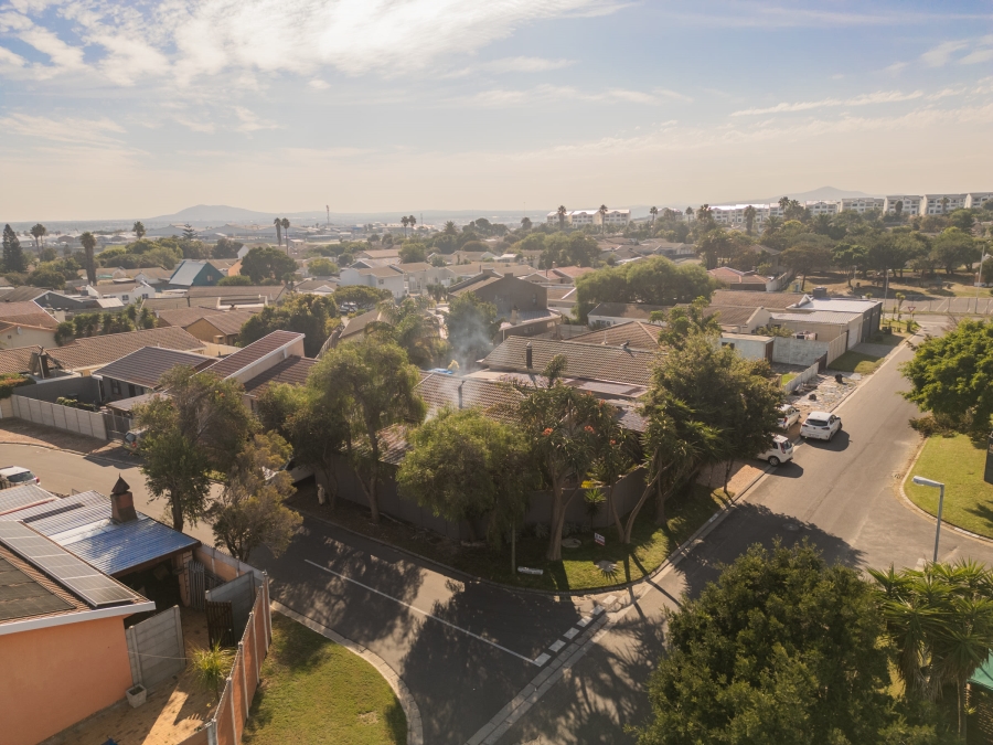 4 Bedroom Property for Sale in Richwood Western Cape